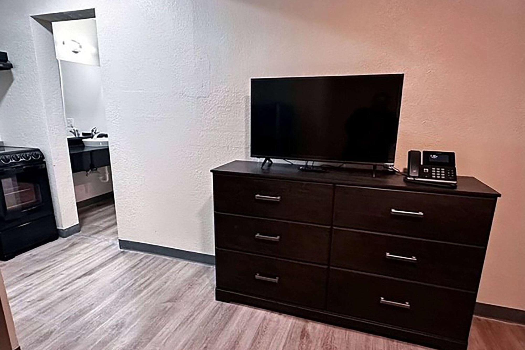 Studio City Suites, A Travelodge By Wyndham Texarkana ภายนอก รูปภาพ