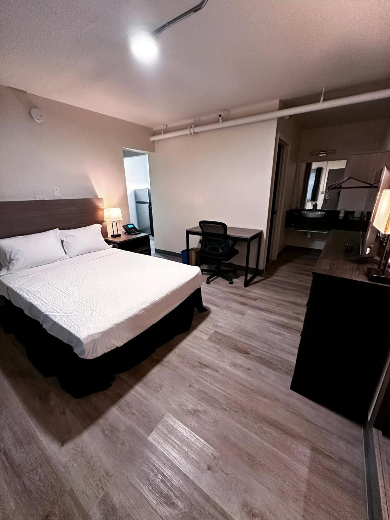 Studio City Suites, A Travelodge By Wyndham Texarkana ภายนอก รูปภาพ